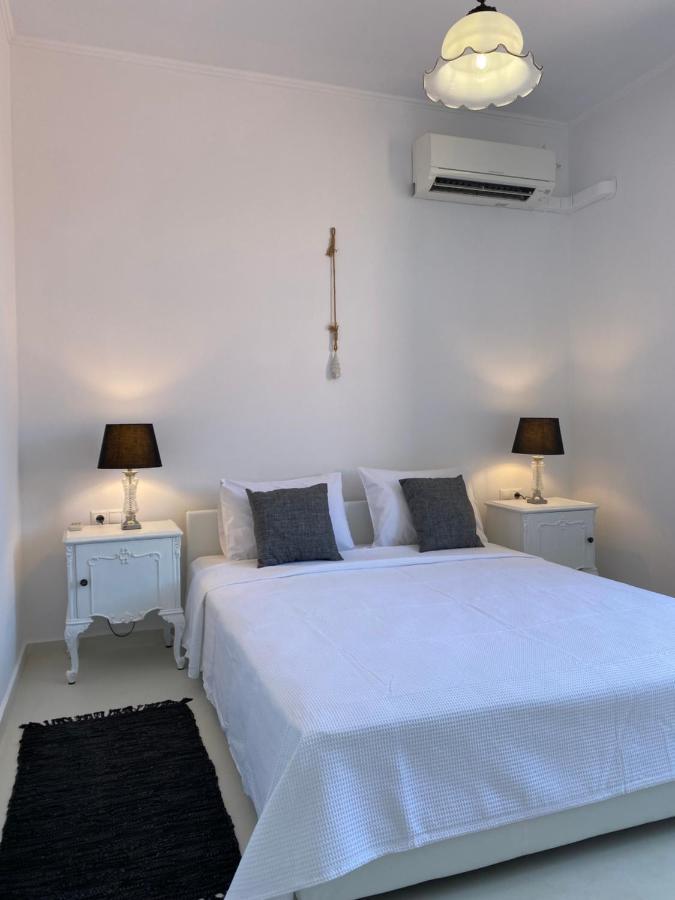 Artelie Apartment Kyparissia Extérieur photo