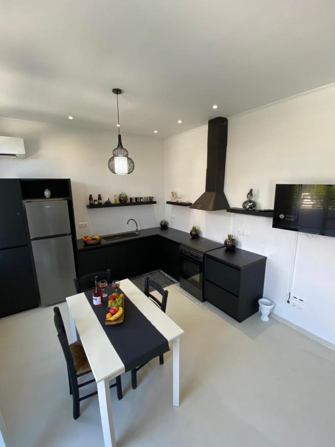 Artelie Apartment Kyparissia Extérieur photo